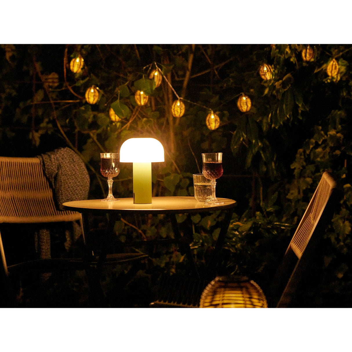 Soham pöytävalaisin, valkoinen / vihreä