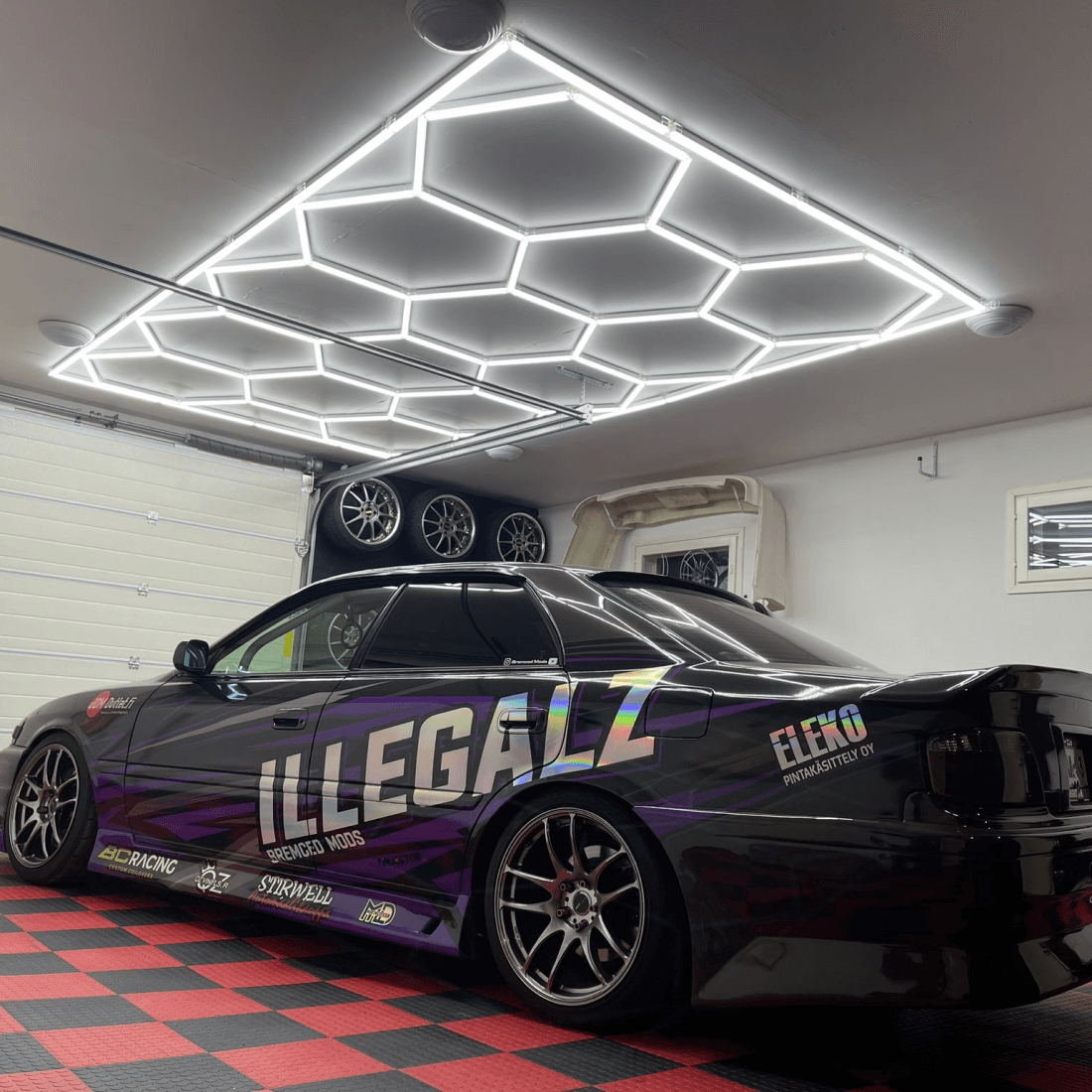 autohalli Kenn Lavonen