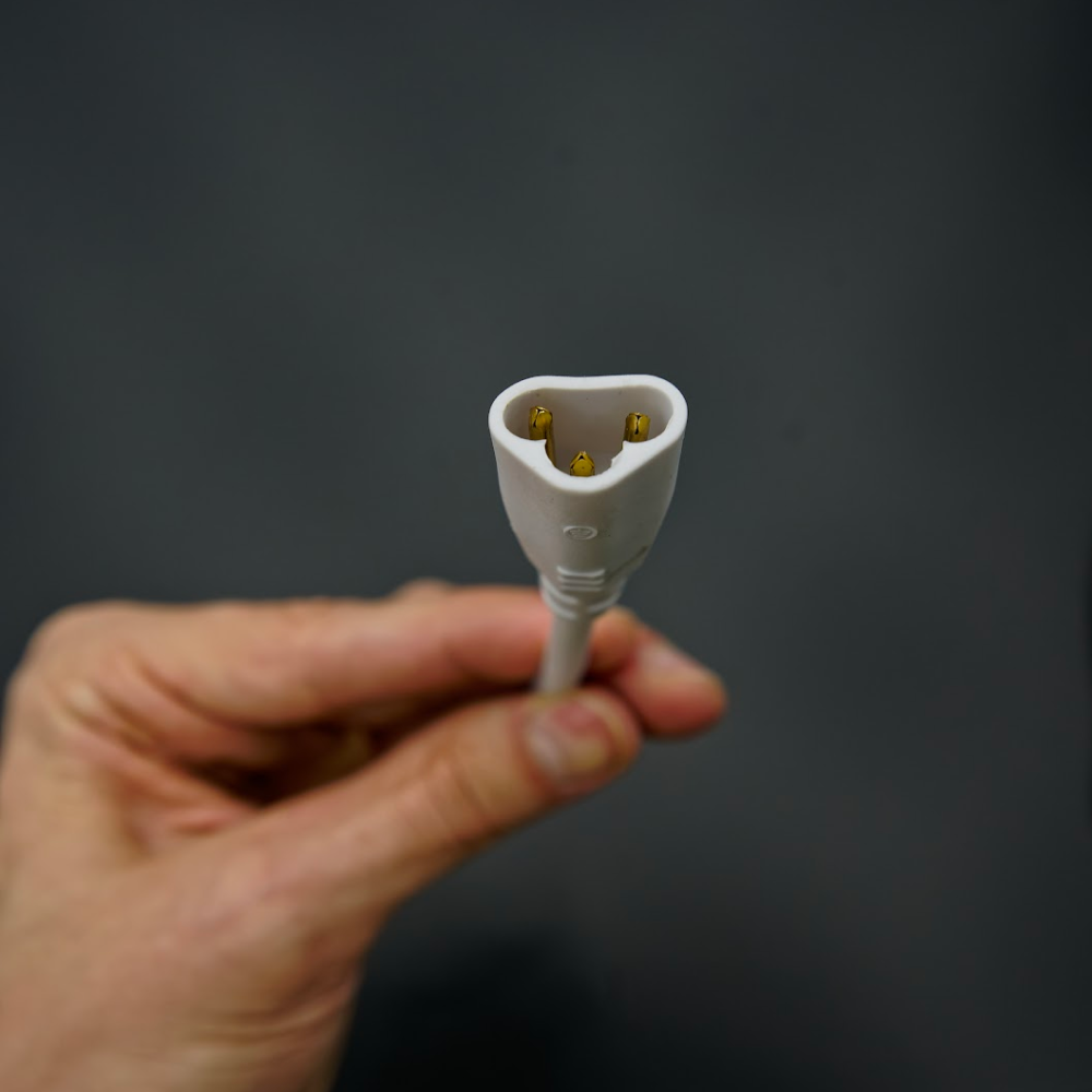 Virtakaapeli, 3-napainen, 25 cm