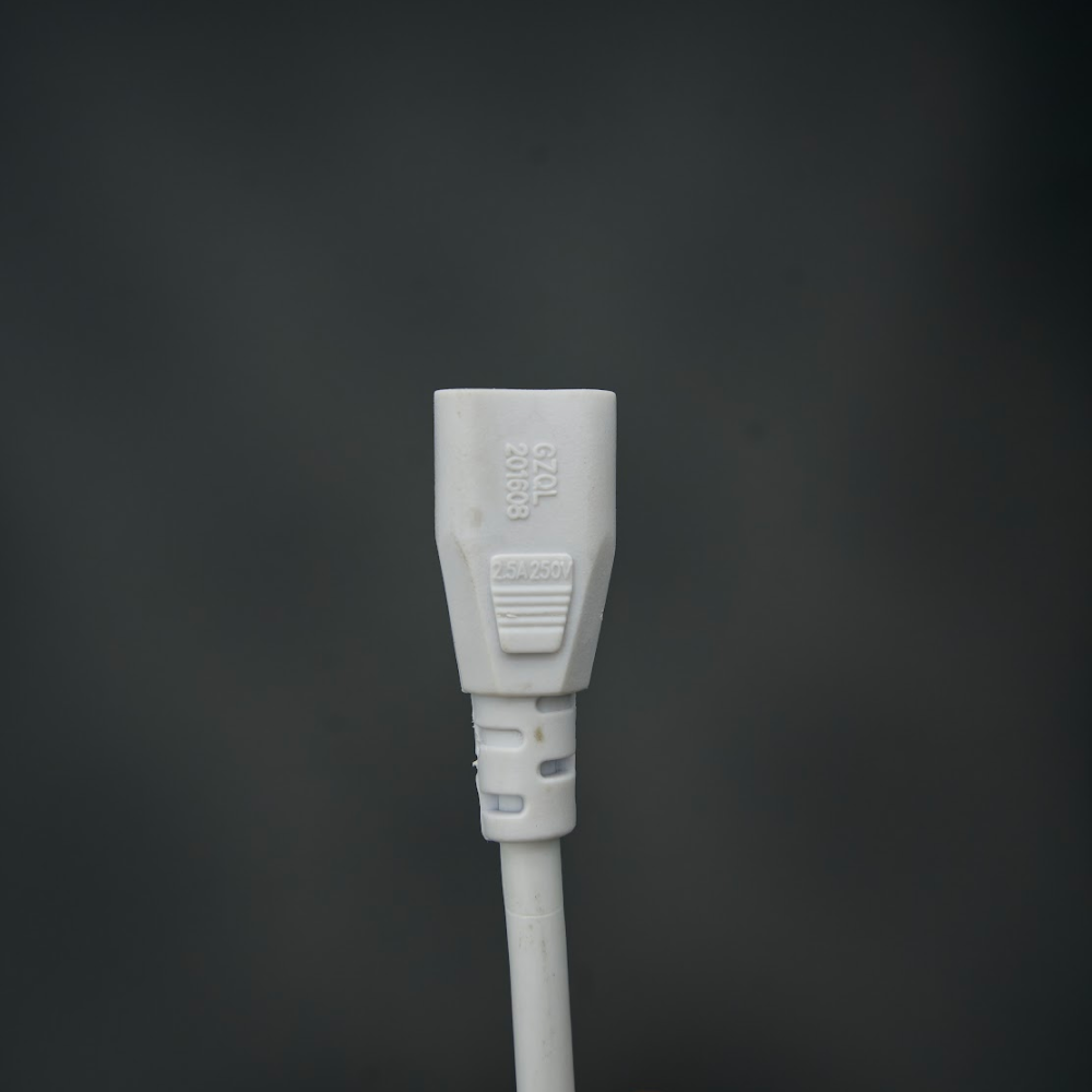 Virtakaapeli, 3-napainen, 25 cm