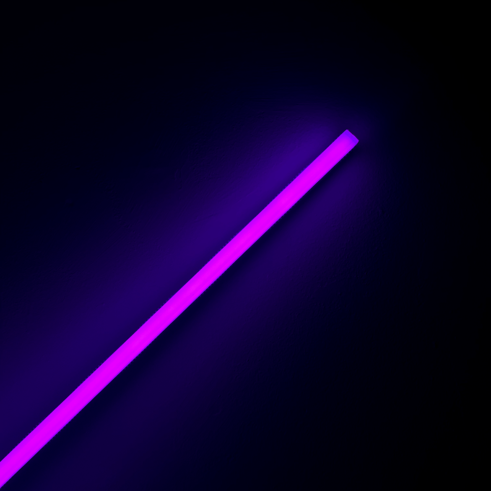 X malli LED-valaisin, 170 cm x 170 cm