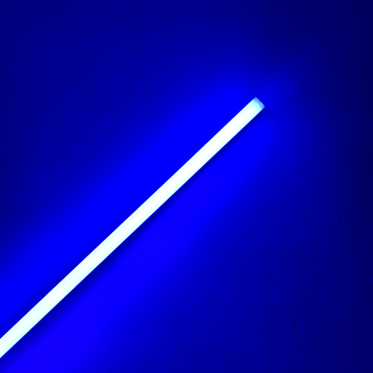 X malli LED-valaisin, 170 cm x 170 cm