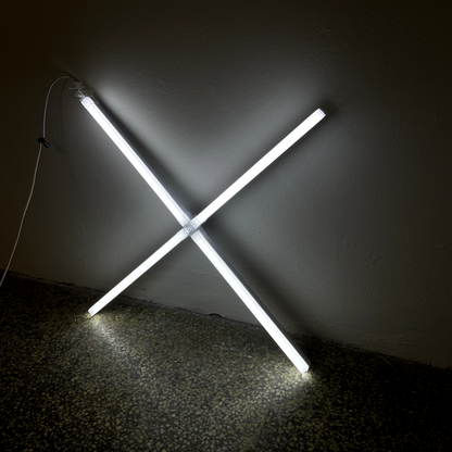 X malli LED-valaisin, 820 x 820 mm / 630 x 630 mm