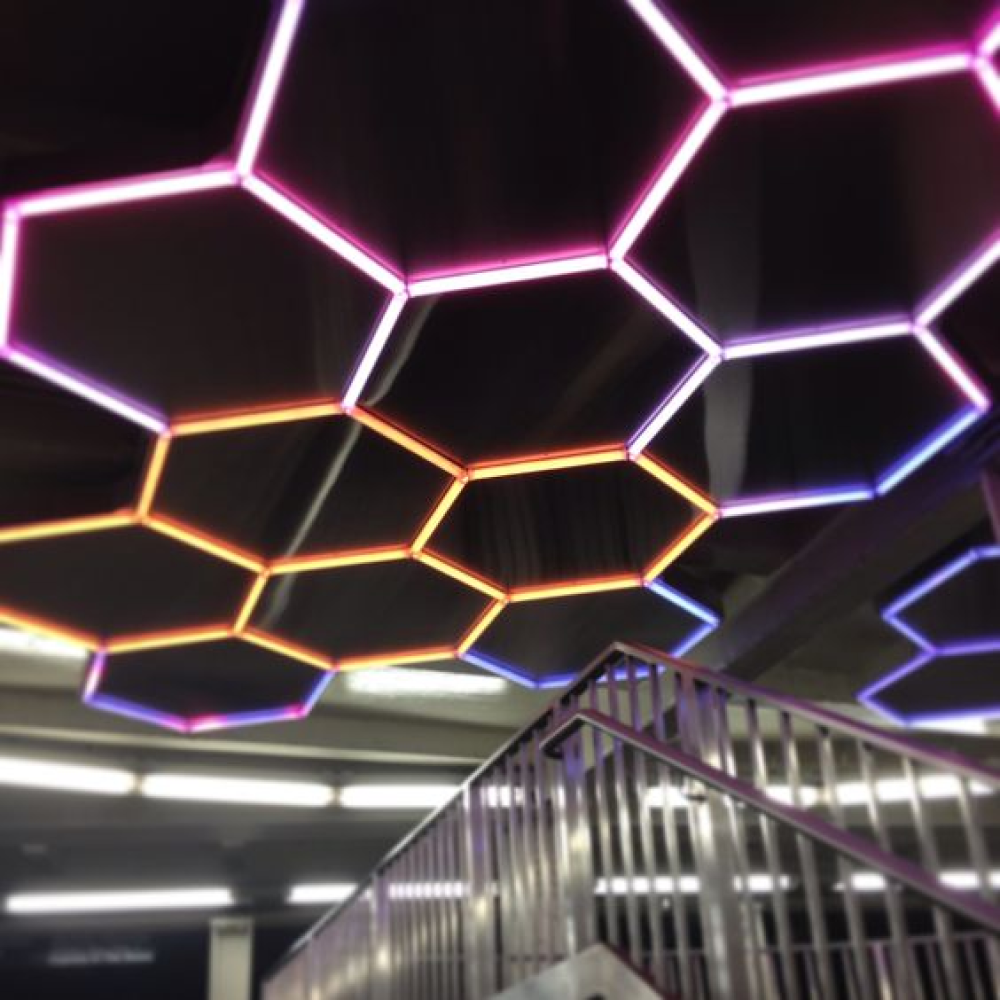 2 RGB Hexagon lamp