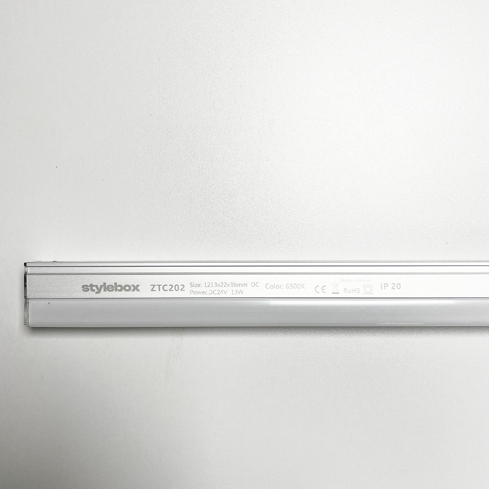 LED tube, 6500K, Dimmable, ZTC202, Stepless (0–100%), metal housing, 3 - pole, 1213mm